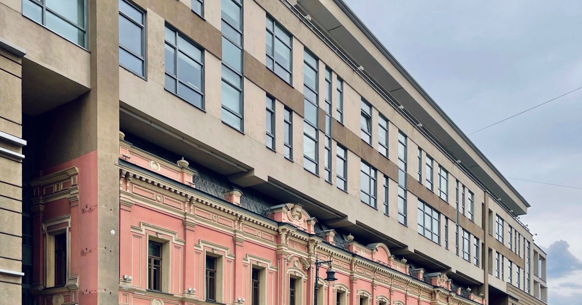 Аренда офиса премиум-класса площадью 1420 м² в БЦ Школа Журналистов